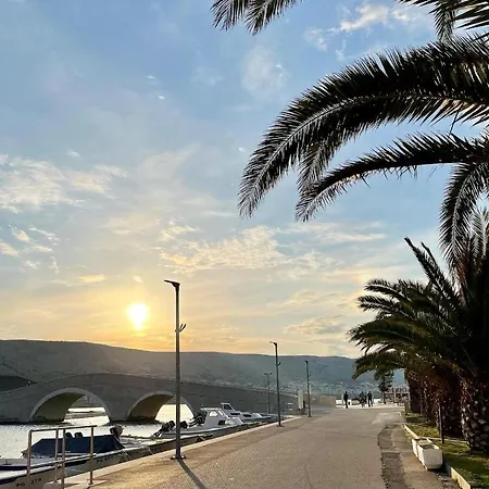 Sea La Vie Pag Town
